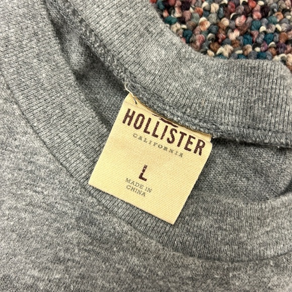 Hollister Men’s Shirt - Picture 2 of 2